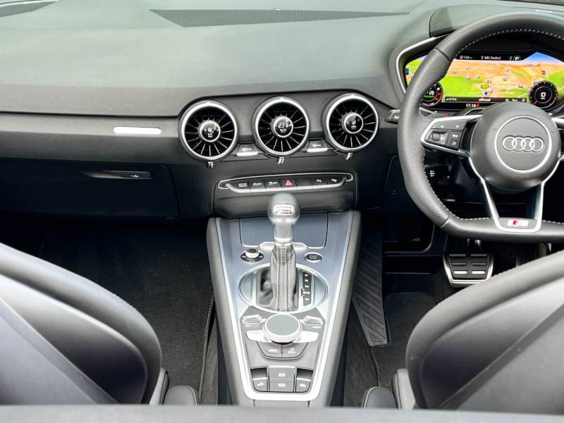 Audi TT   Registered:2022(72)