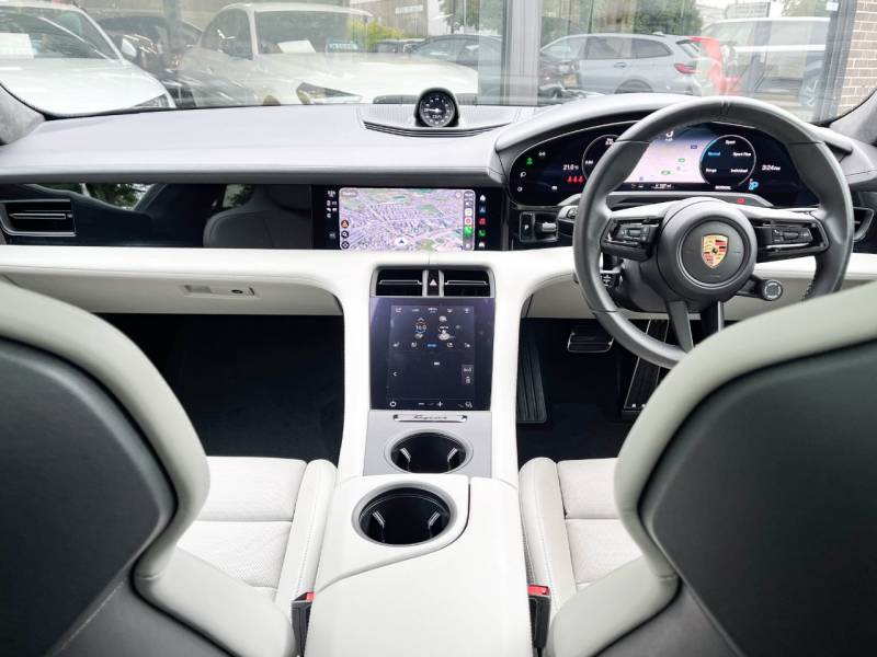 Porsche Taycan   Registered:2023(23)