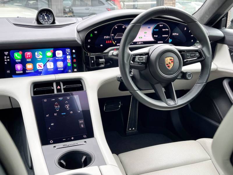 Porsche Taycan   Registered:2023(23)