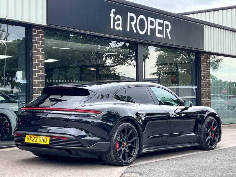 Porsche Taycan   Registered:2023(23)