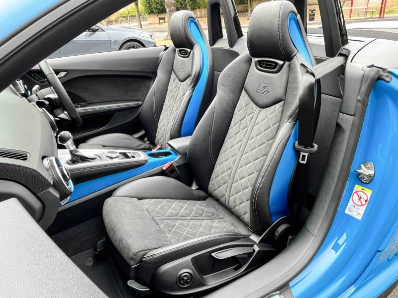 Audi TTS   Registered:2021(71)