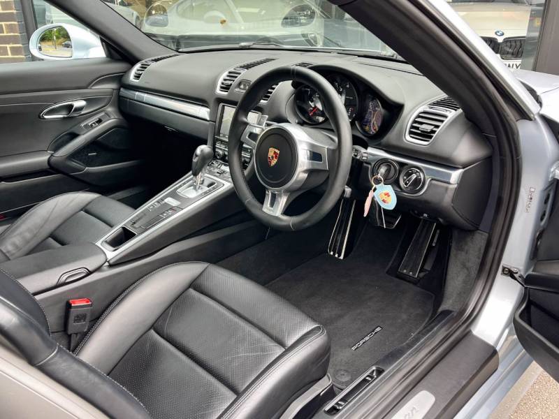 Porsche Cayman   Registered:2014(64)