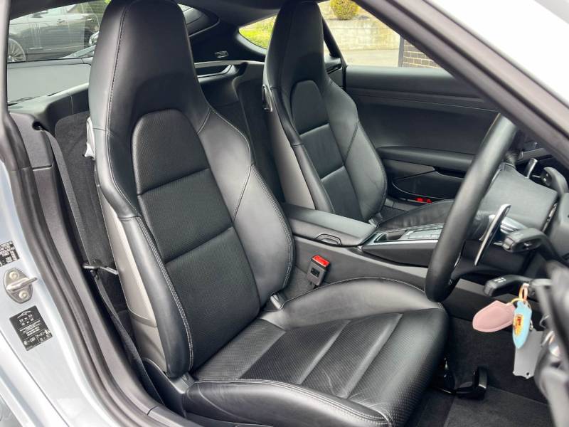 Porsche Cayman   Registered:2014(64)