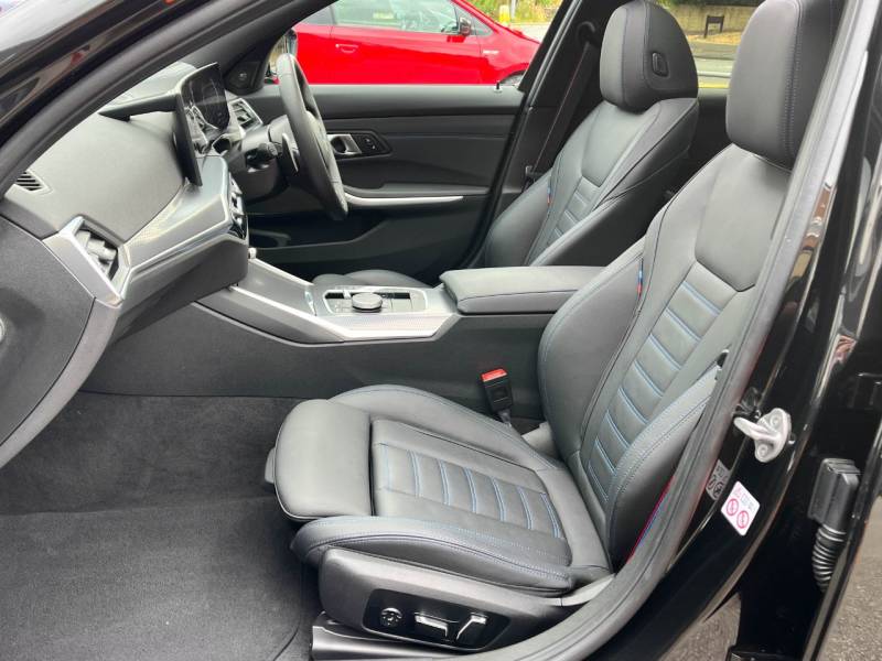 BMW 3 Series   Registered:2024(73)