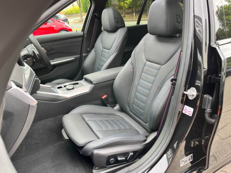 BMW 3 Series   Registered:2024(73)