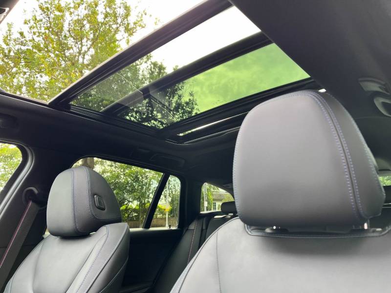 BMW 3 Series   Registered:2024(73)