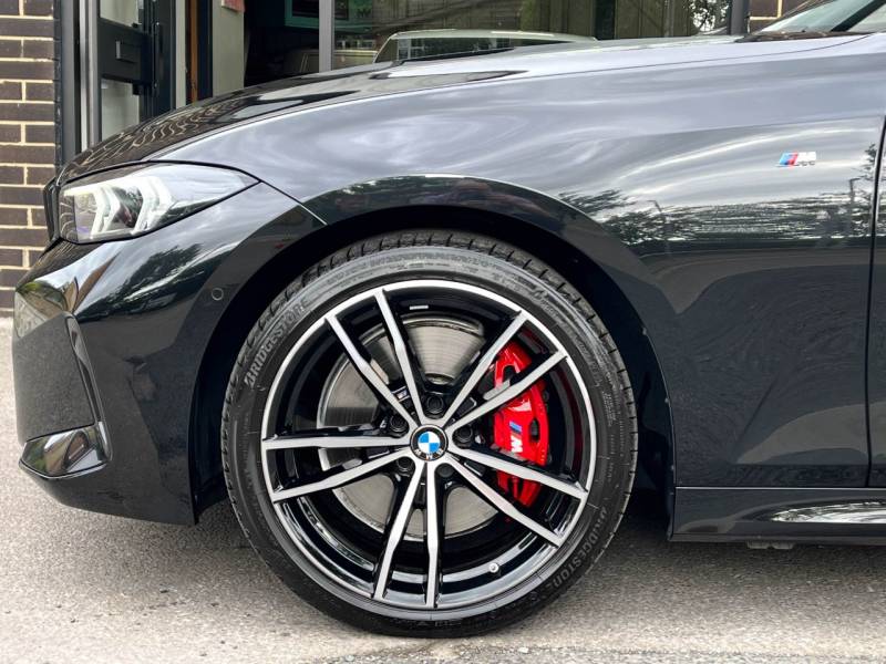 BMW 3 Series   Registered:2024(73)