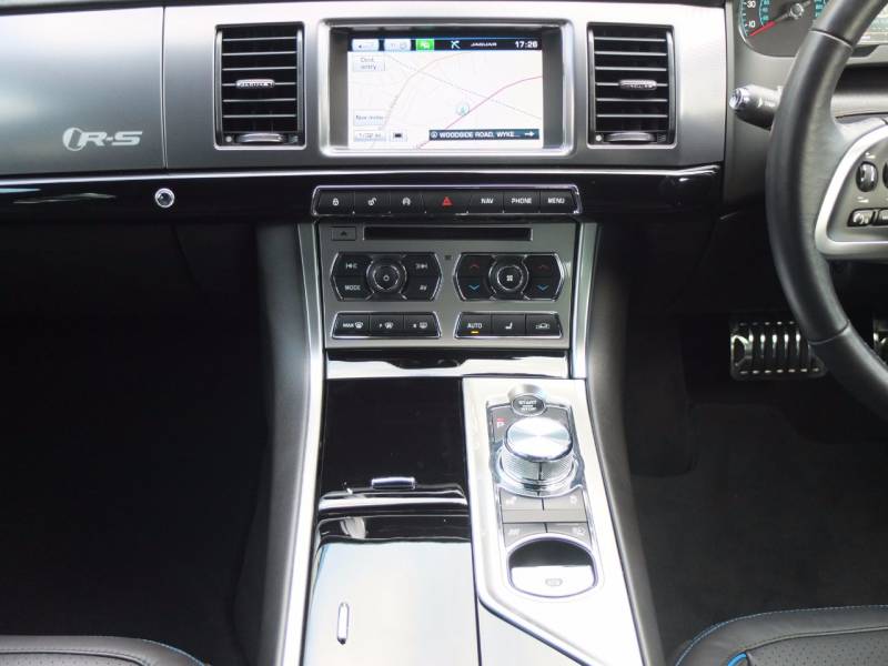 Jaguar XF   Registered:2015(15)