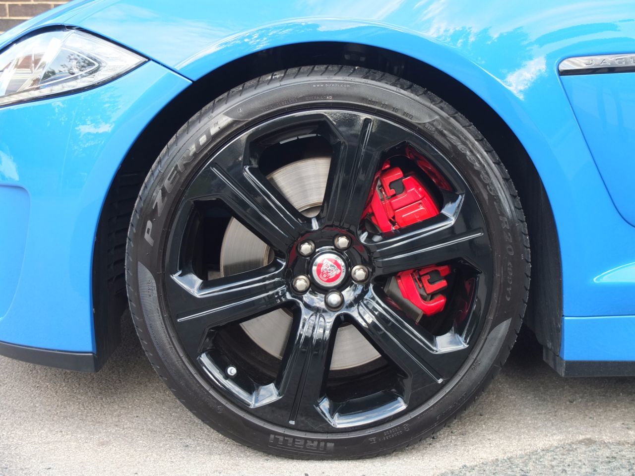 Jaguar XF 5.0 V8 Supercharged XFR-S Auto 550ps Saloon Petrol Ultra Blue Metallic