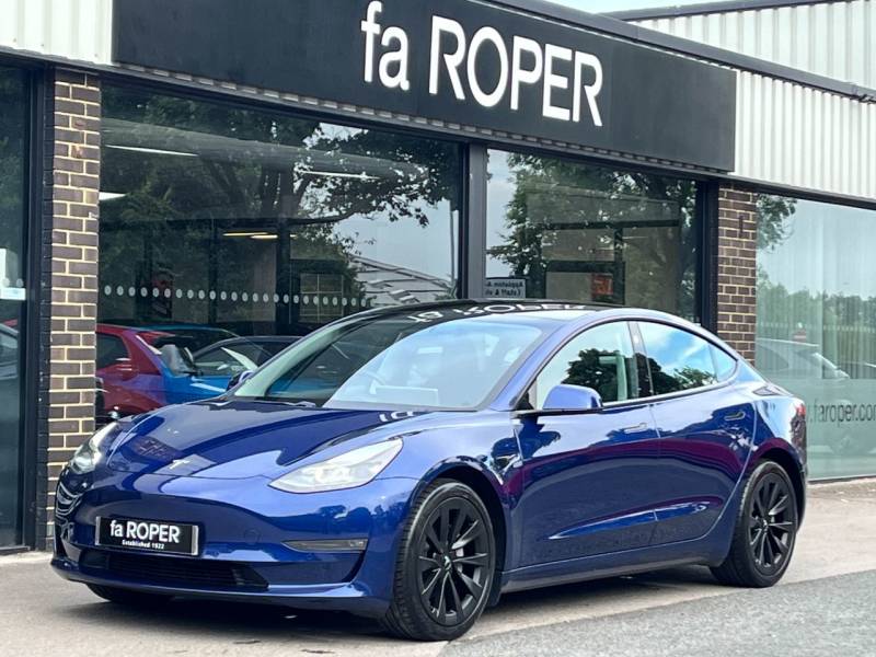 Tesla Model 3   Registered:2021(71)