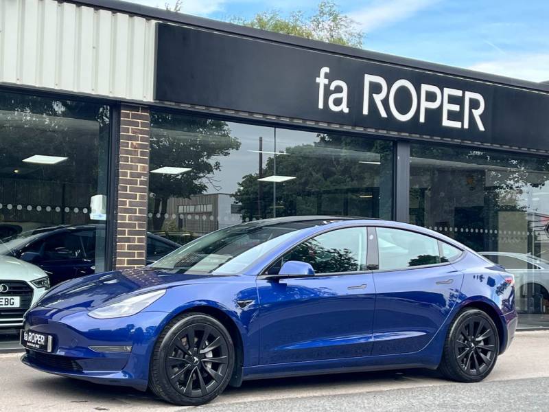 Tesla Model 3   Registered:2021(71)