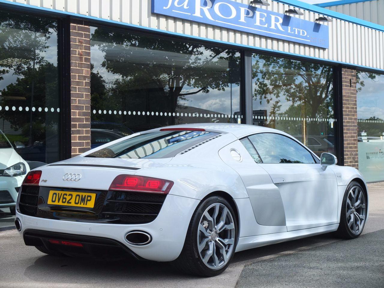 Audi R8 5.2 FSI quattro R Tronic 525ps Coupe Petrol Suzuka Grey Metallic