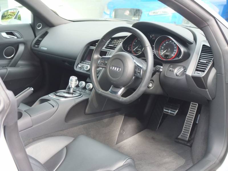 Audi R8   Registered:2012(62)