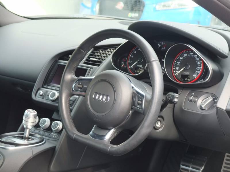 Audi R8   Registered:2012(62)