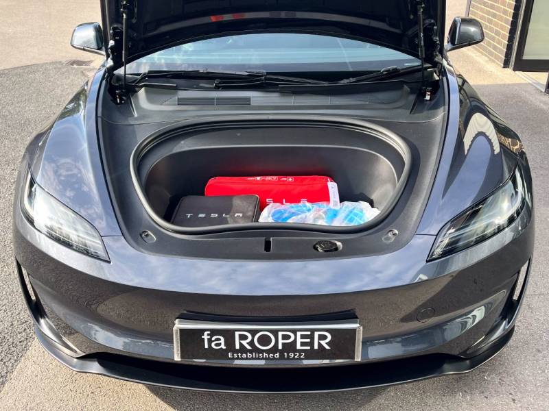 Tesla Model 3   Registered:2024(24)