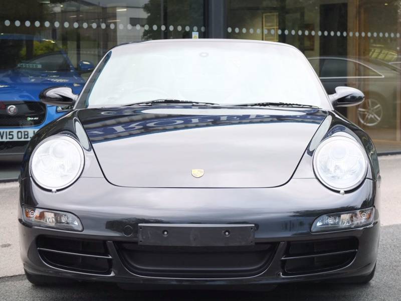 Porsche 911   Registered:2005(05)