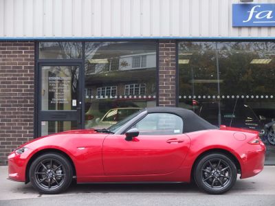 Mazda MX-5 1.5 Sport Nav Convertible Petrol Soul Red Metallic