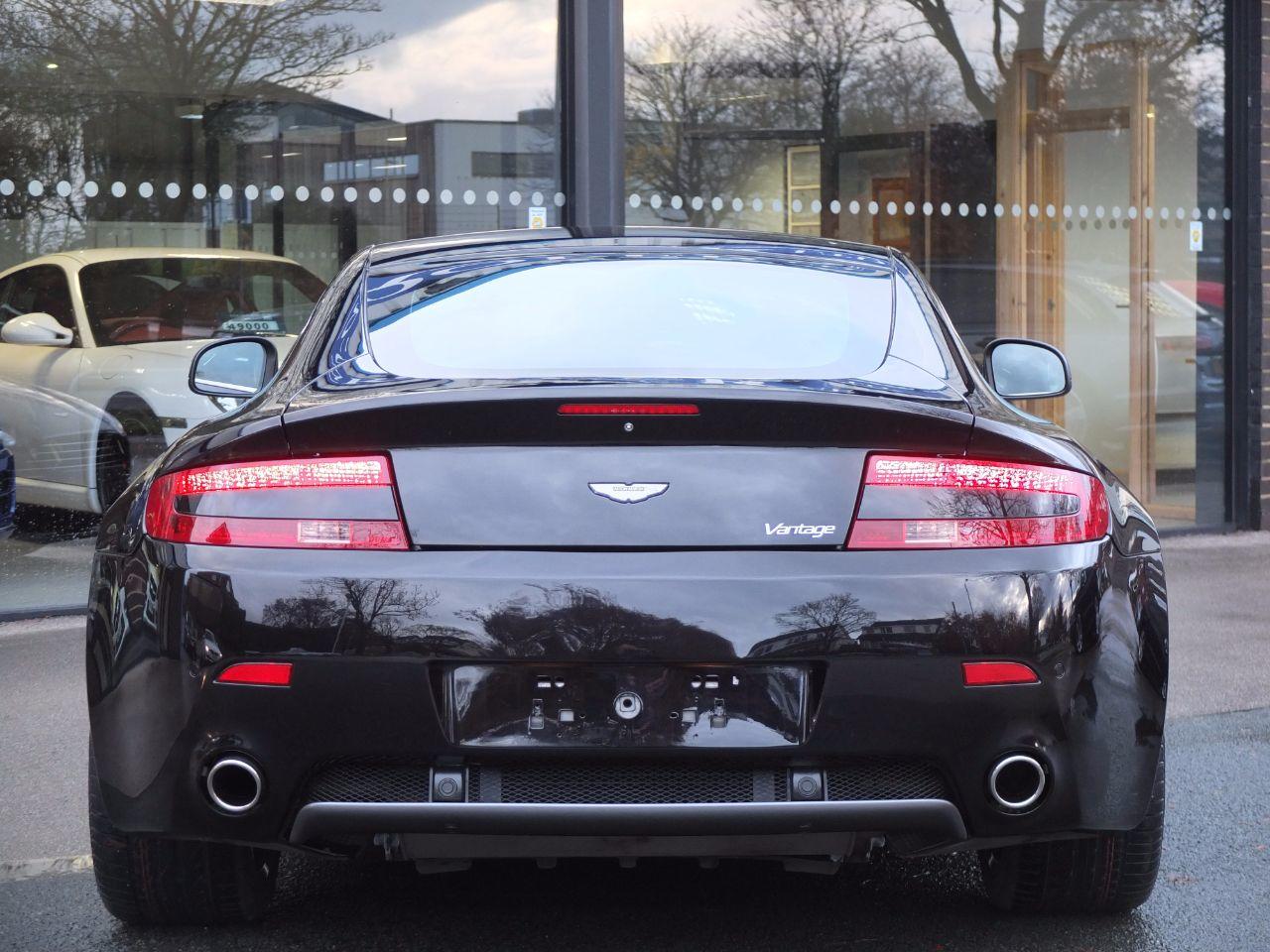 Aston Martin Vantage VANTAGE V8 4.7 Coupe Petrol Onyx Black Metallic