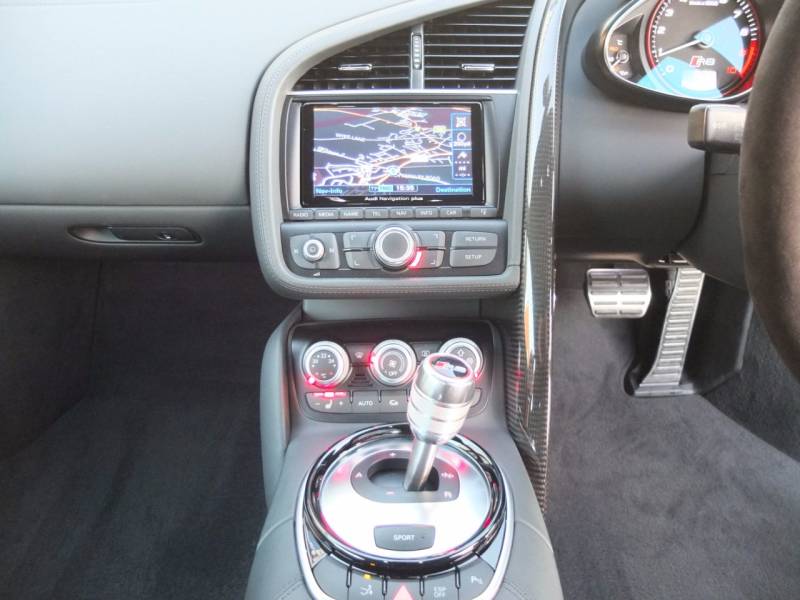 Audi R8   Registered:2014(64)