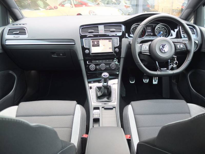 Volkswagen Golf   Registered:2015(65)