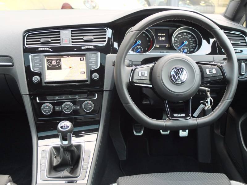Volkswagen Golf   Registered:2015(65)