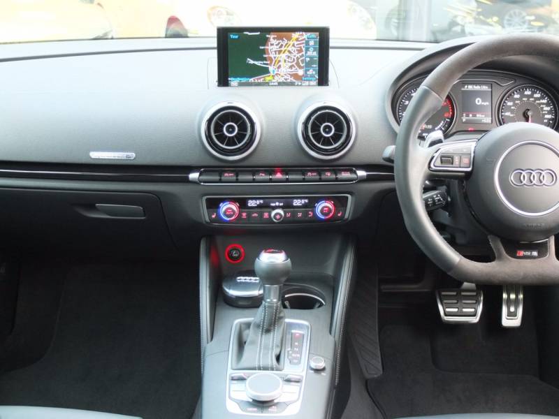 Audi RS3   Registered:2015(65)