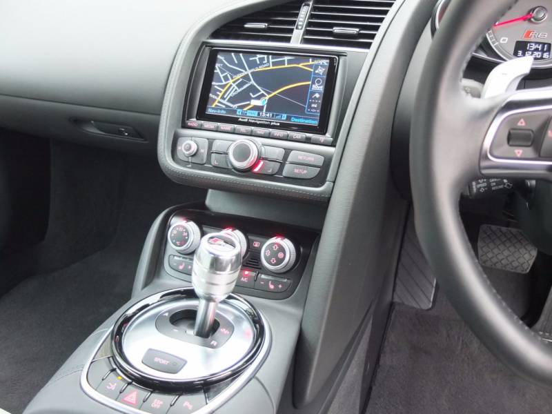 Audi R8   Registered:2014(64)