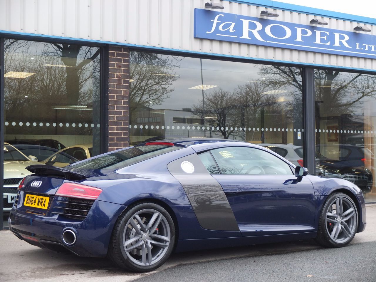 Audi R8 4.2 FSI V8 quattro S-Tronic 430ps Coupe Petrol Estoril Blue Metallic