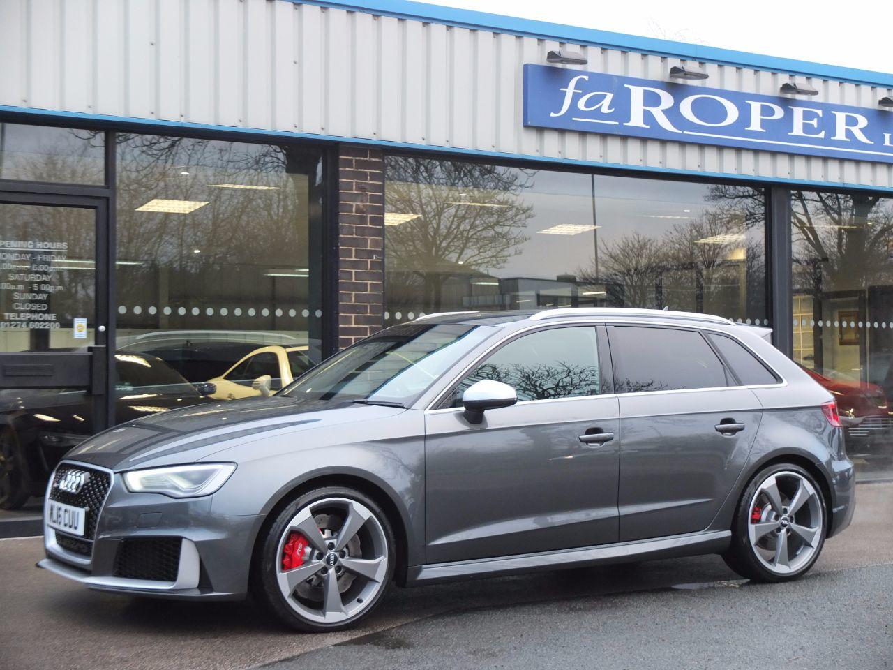 Audi RS3 2.5 TFSI RS 3 quattro S-Tronic Hatchback Petrol Daytona Grey Metallic