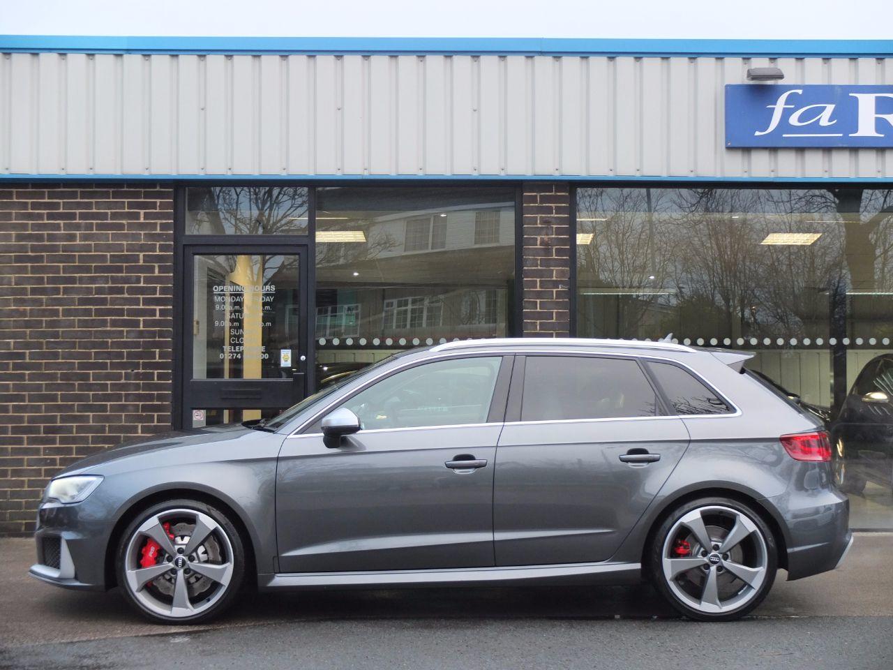 Audi RS3 2.5 TFSI RS 3 quattro S-Tronic Hatchback Petrol Daytona Grey Metallic