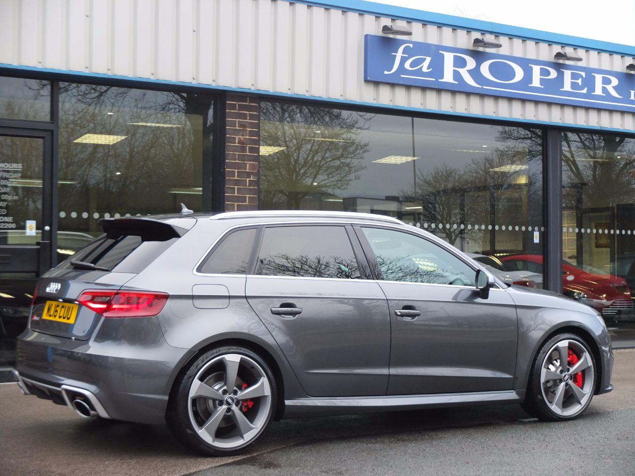 Audi RS3 2.5 TFSI RS 3 quattro S-Tronic Hatchback Petrol Daytona Grey Metallic