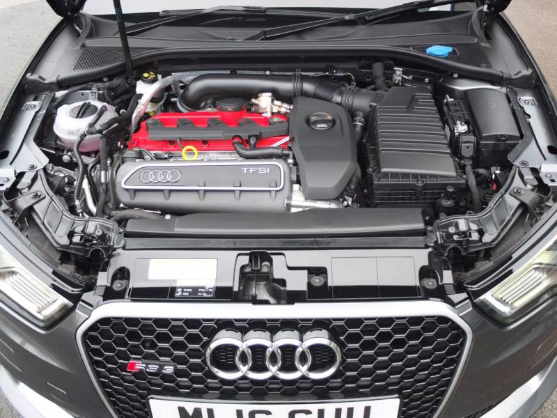 Audi RS3   Registered:2016(16)