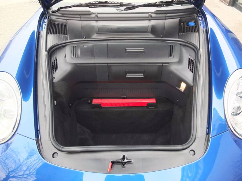 Porsche 911   Registered:2009(09)