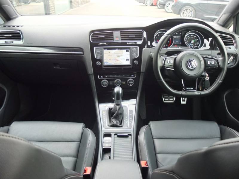 Volkswagen Golf   Registered:2016(66)