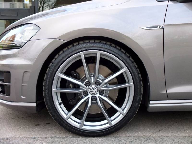 Volkswagen Golf   Registered:2016(66)