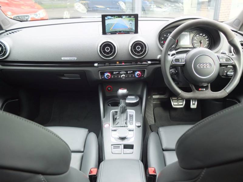 Audi RS3   Registered:2015(65)