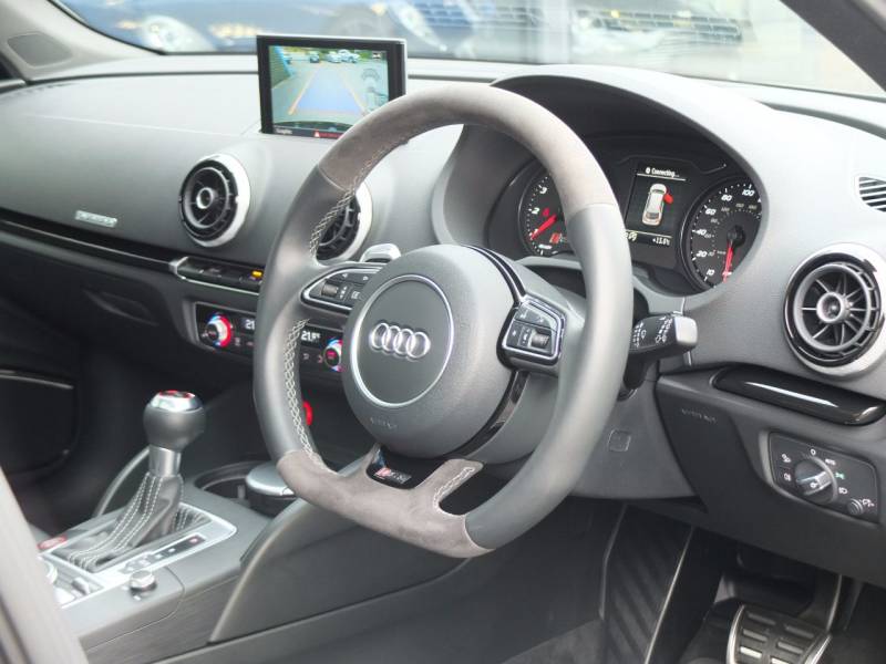 Audi RS3   Registered:2015(65)