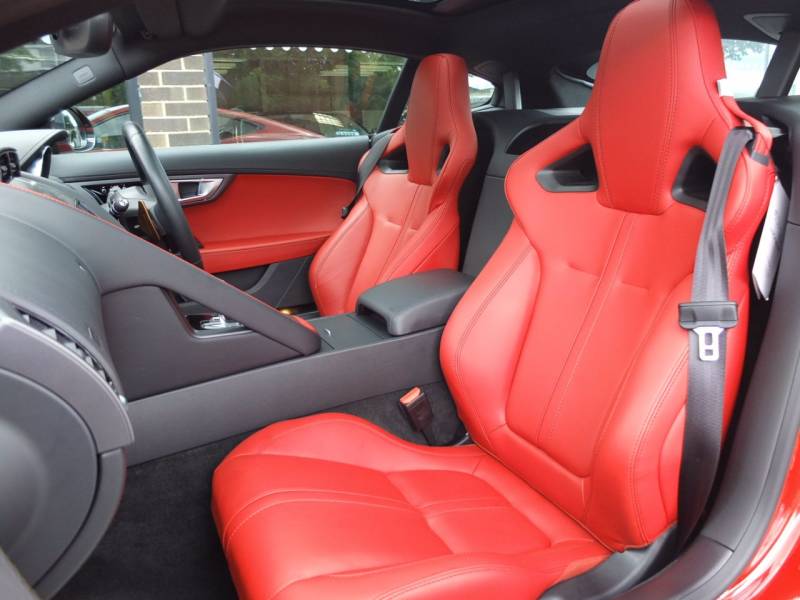 Jaguar F Type   Registered:2016(66)