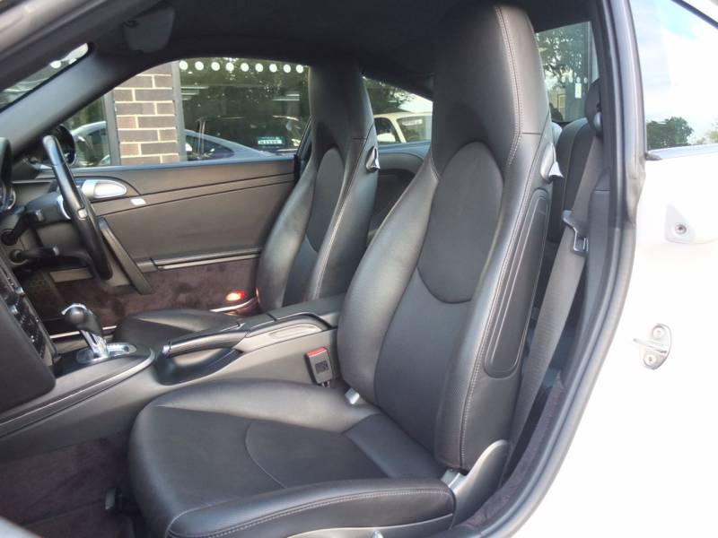 Porsche 911   Registered:2008(58)