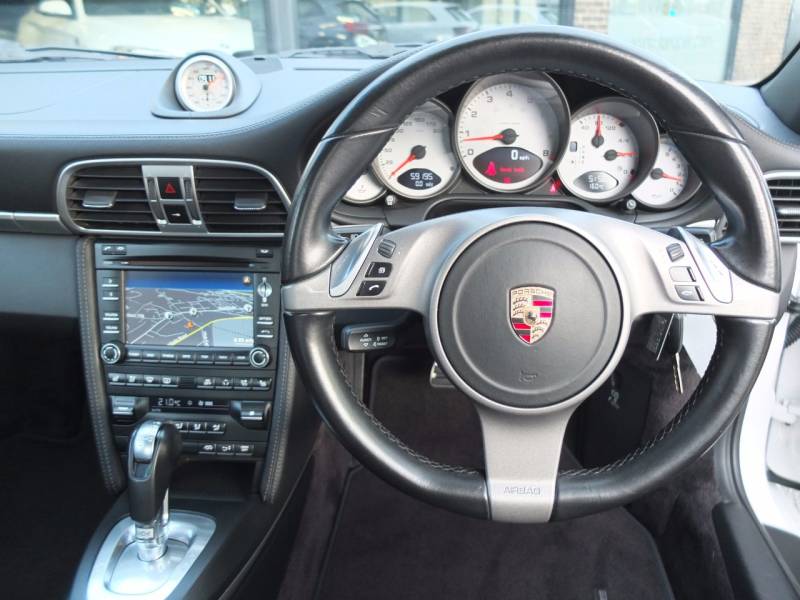 Porsche 911   Registered:2008(58)