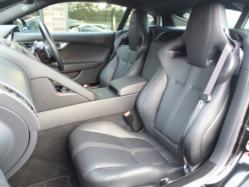 Jaguar F Type   Registered:2015(15)