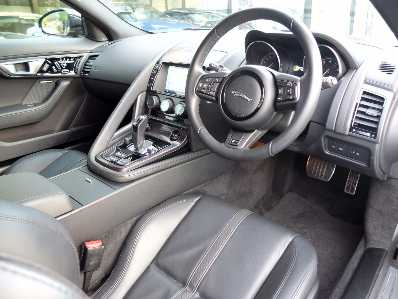 Jaguar F-type 5.0 Supercharged V8 R Auto AWD 550ps Coupe Petrol Ultimate Black Metallic