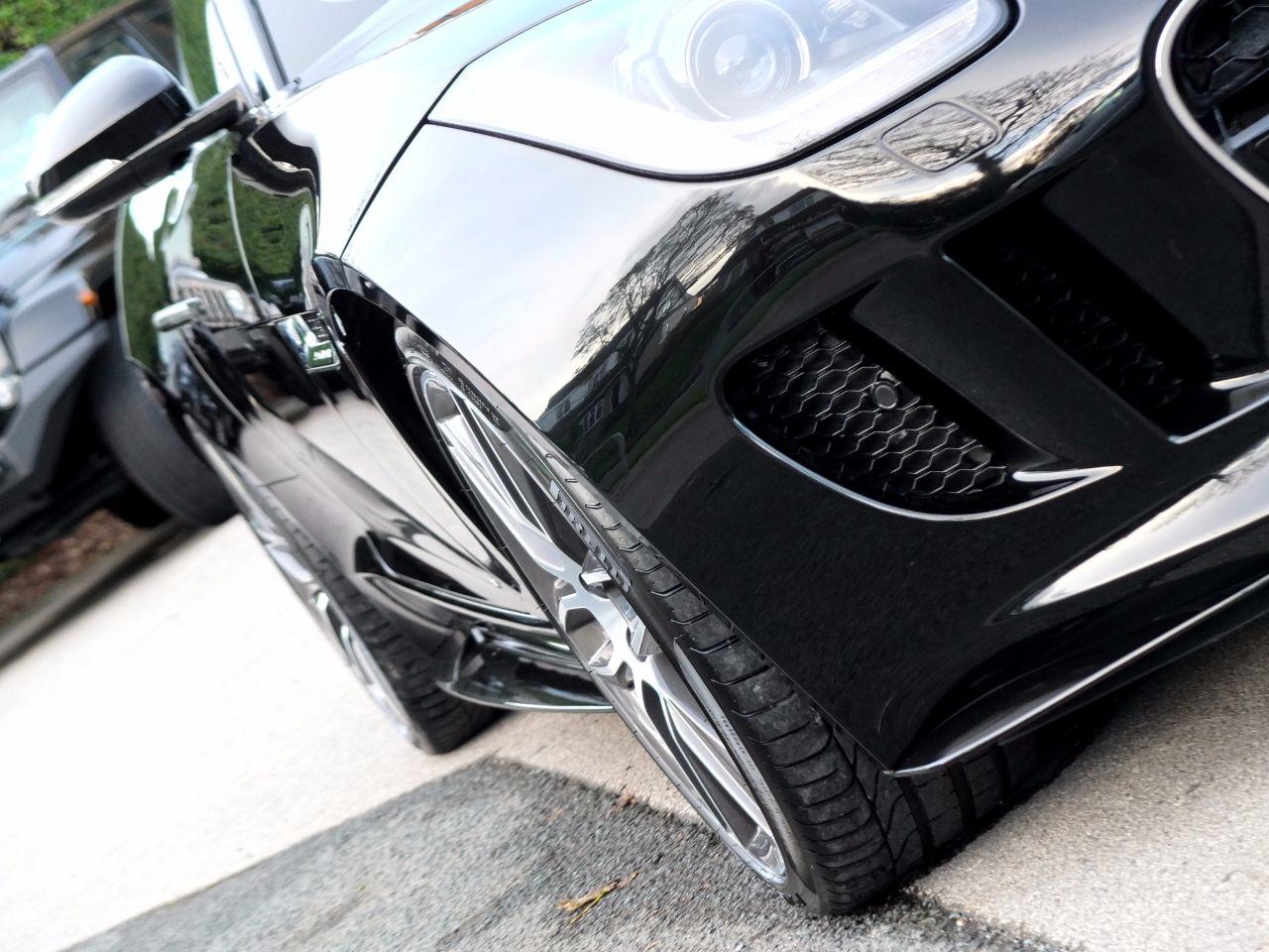 Jaguar F-type 5.0 Supercharged V8 R Auto AWD 550ps Coupe Petrol Ultimate Black Metallic
