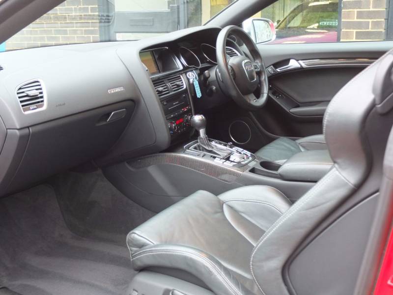 Audi RS5   Registered:2011(61)