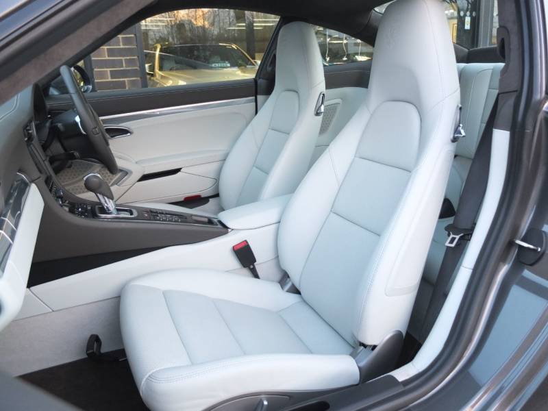 Porsche 911   Registered:2012(62)