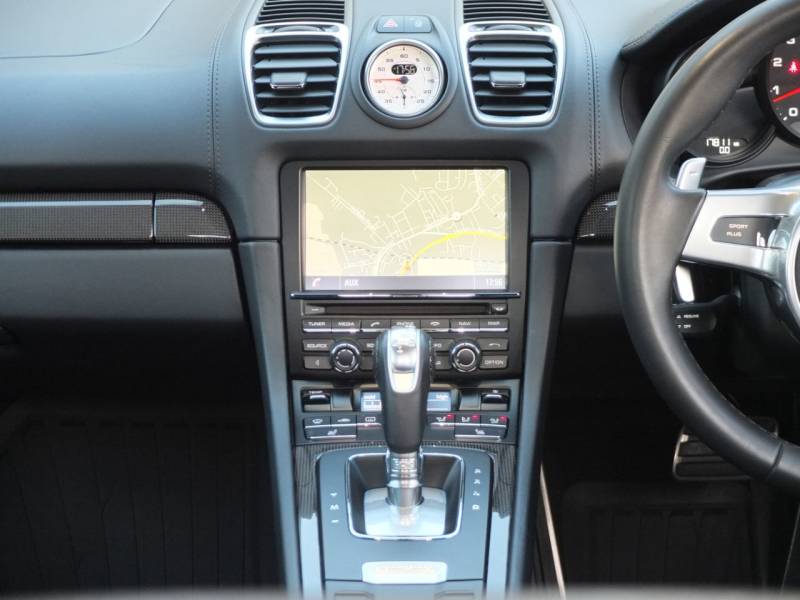 Porsche Cayman   Registered:2016(16)