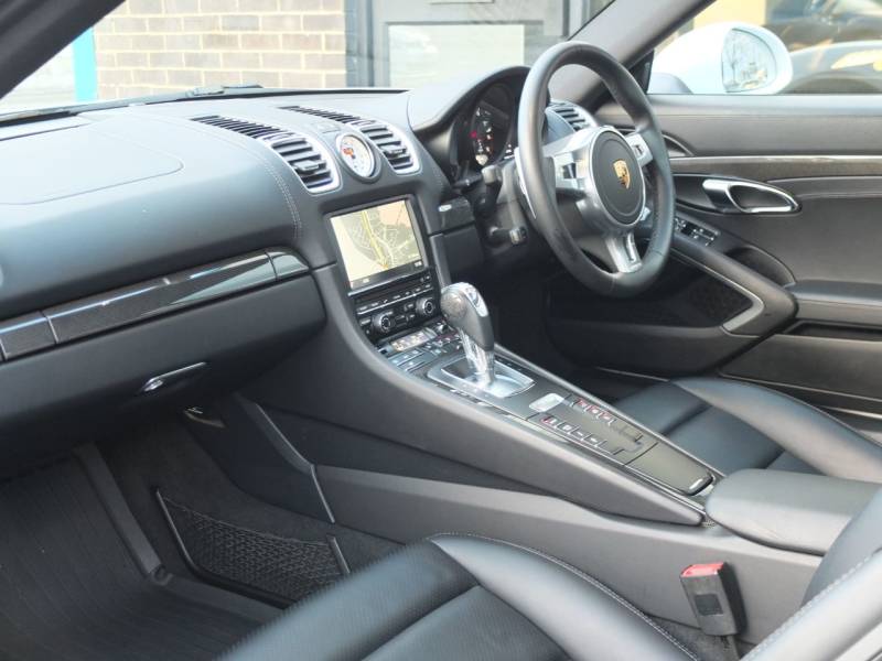 Porsche Cayman   Registered:2016(16)