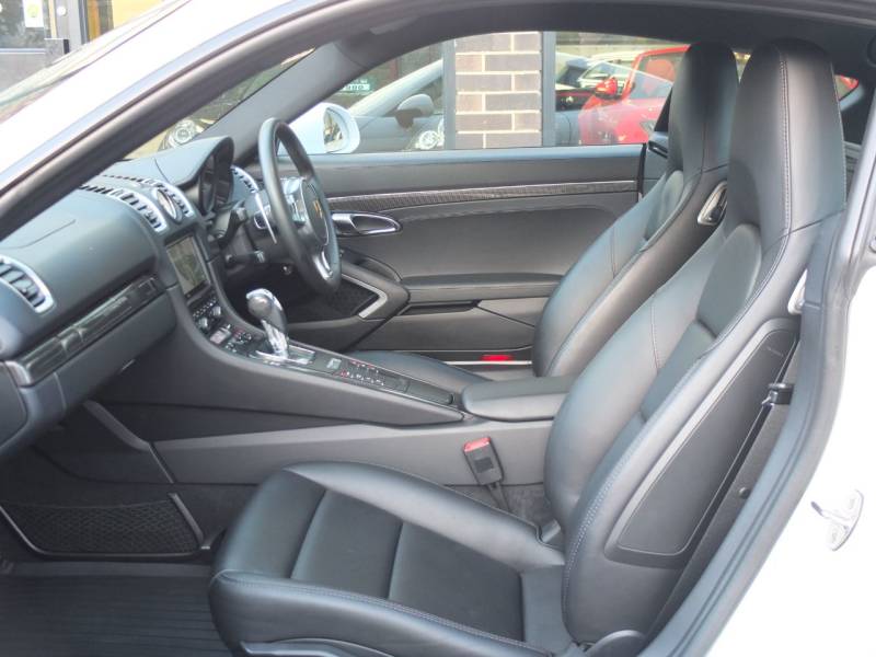 Porsche Cayman   Registered:2016(16)