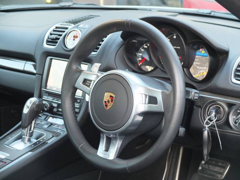 Porsche Cayman   Registered:2016(16)