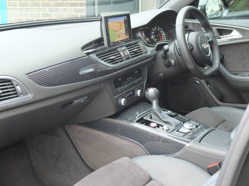 Audi RS6   Registered:2016(16)